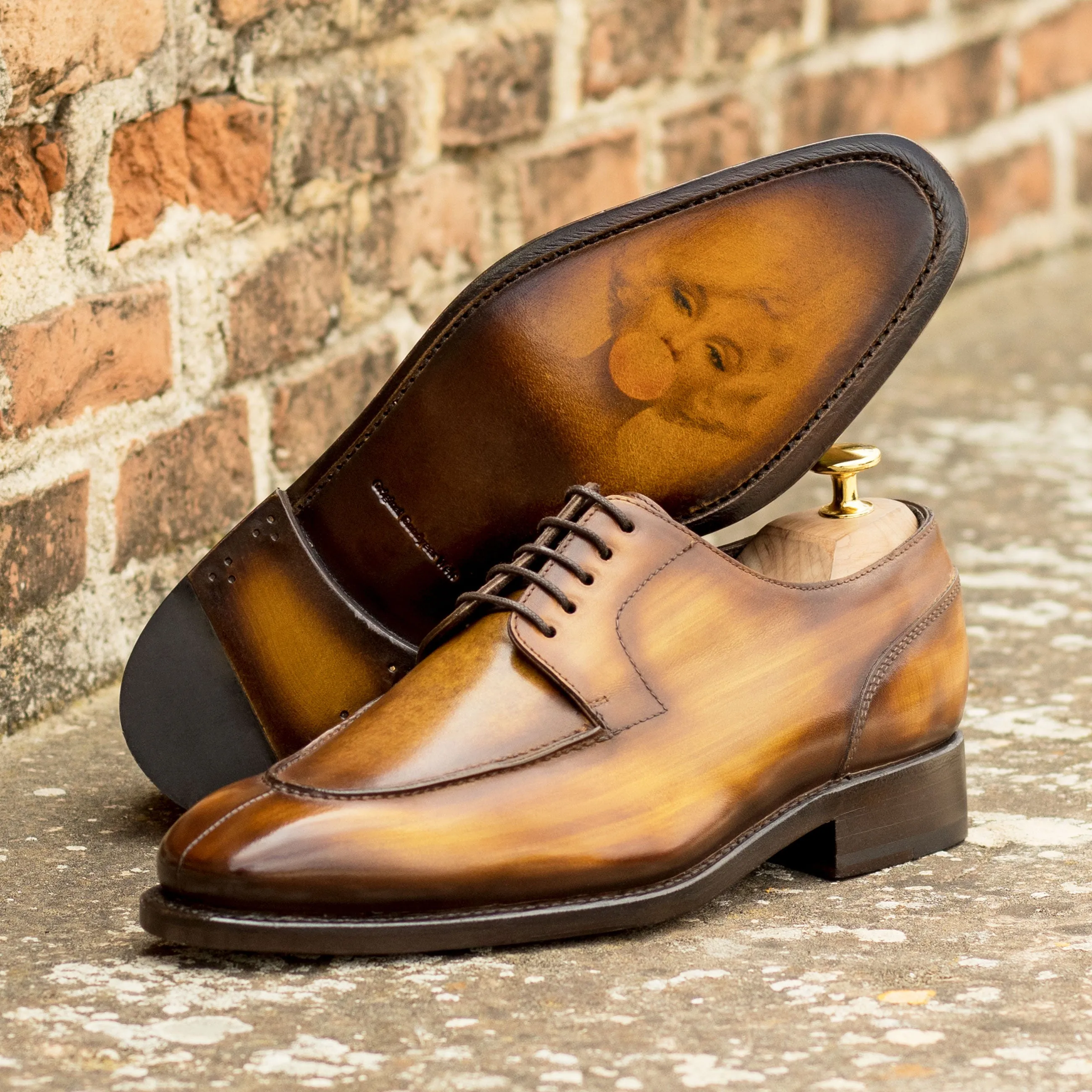 Dapperfam Shoes DapperFam Lorenzo in Cognac Men's Hand-Painted Patina Derby Split Toe