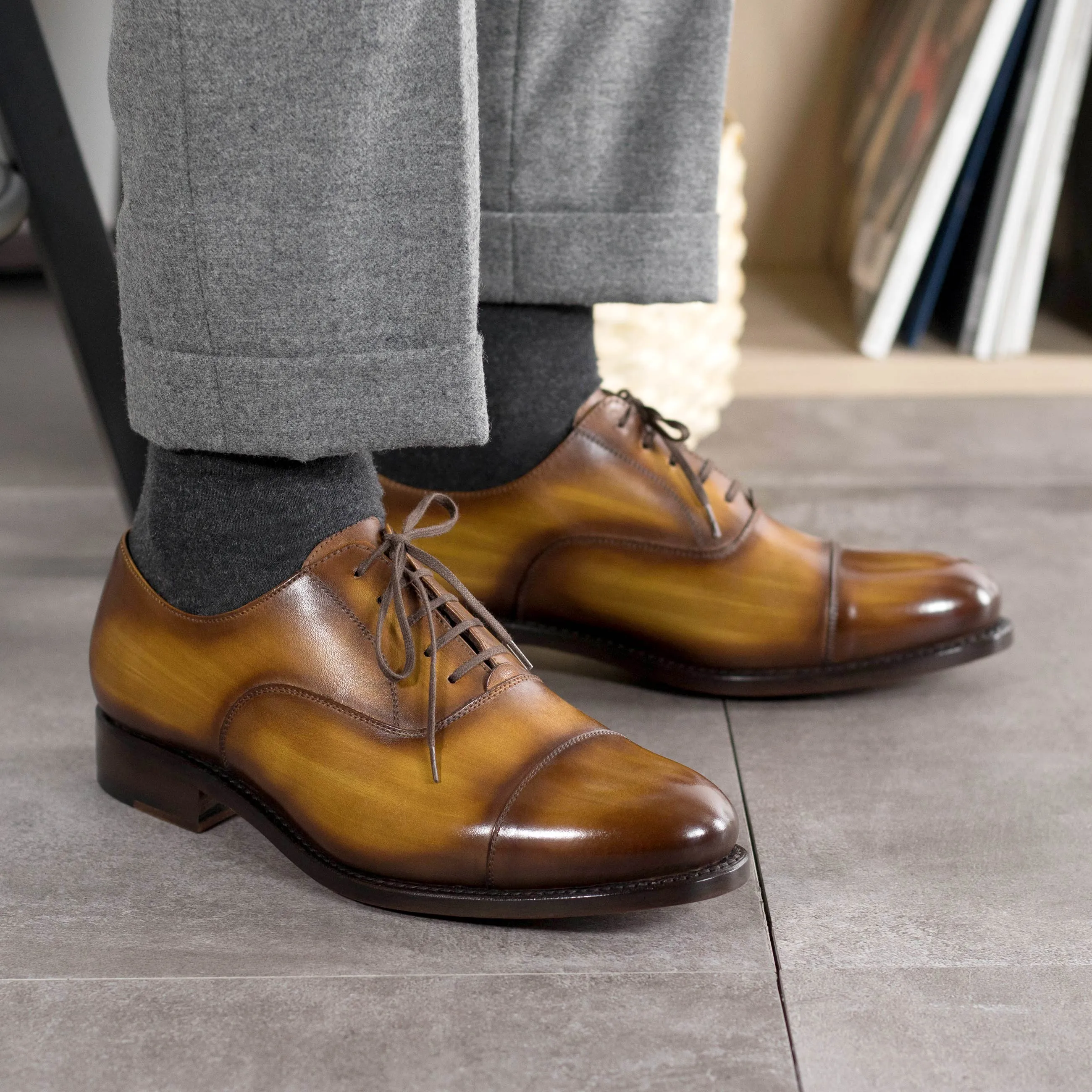 Dapperfam Shoes DapperFam Rafael in Cognac Men's Hand-Painted Patina Oxford