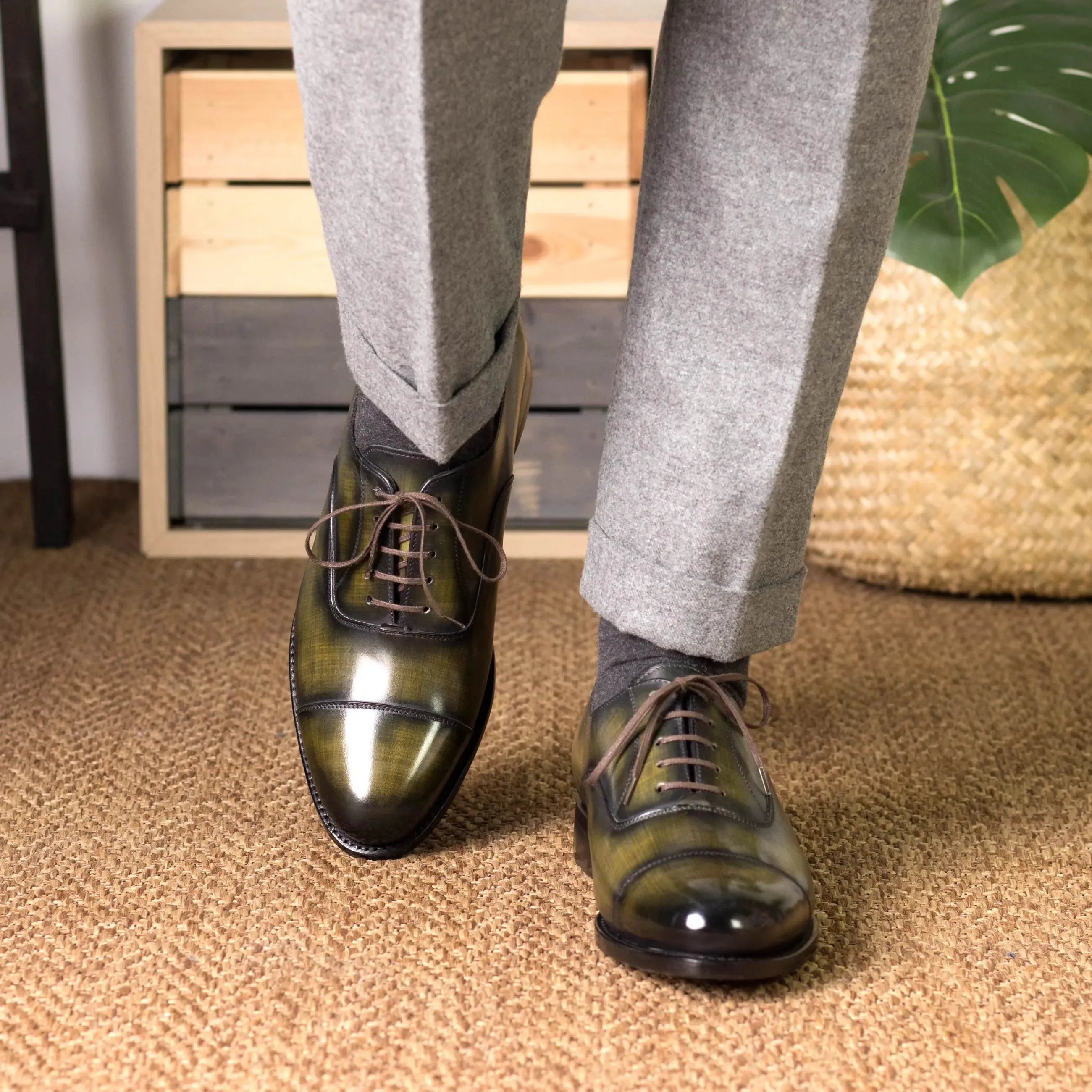 Dapperfam Shoes DapperFam Rafael in Khaki Men's Hand-Painted Patina Oxford