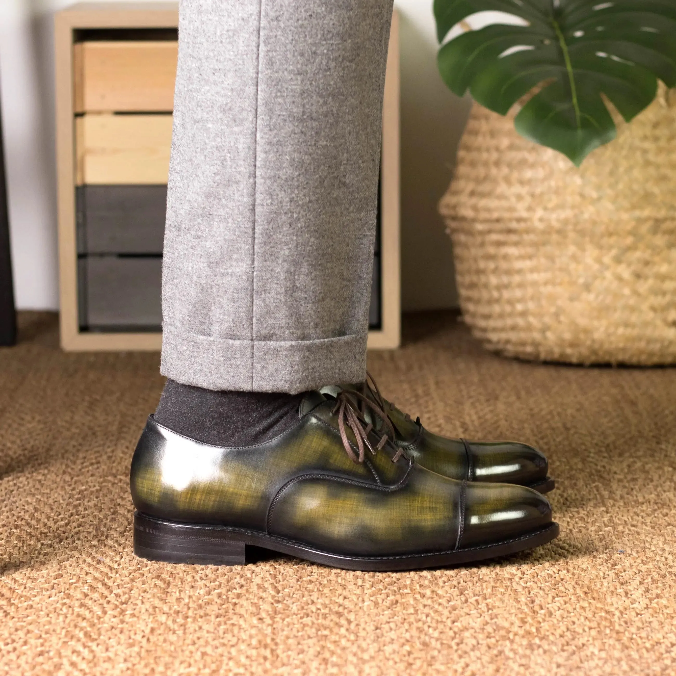 Dapperfam Shoes DapperFam Rafael in Khaki Men's Hand-Painted Patina Oxford