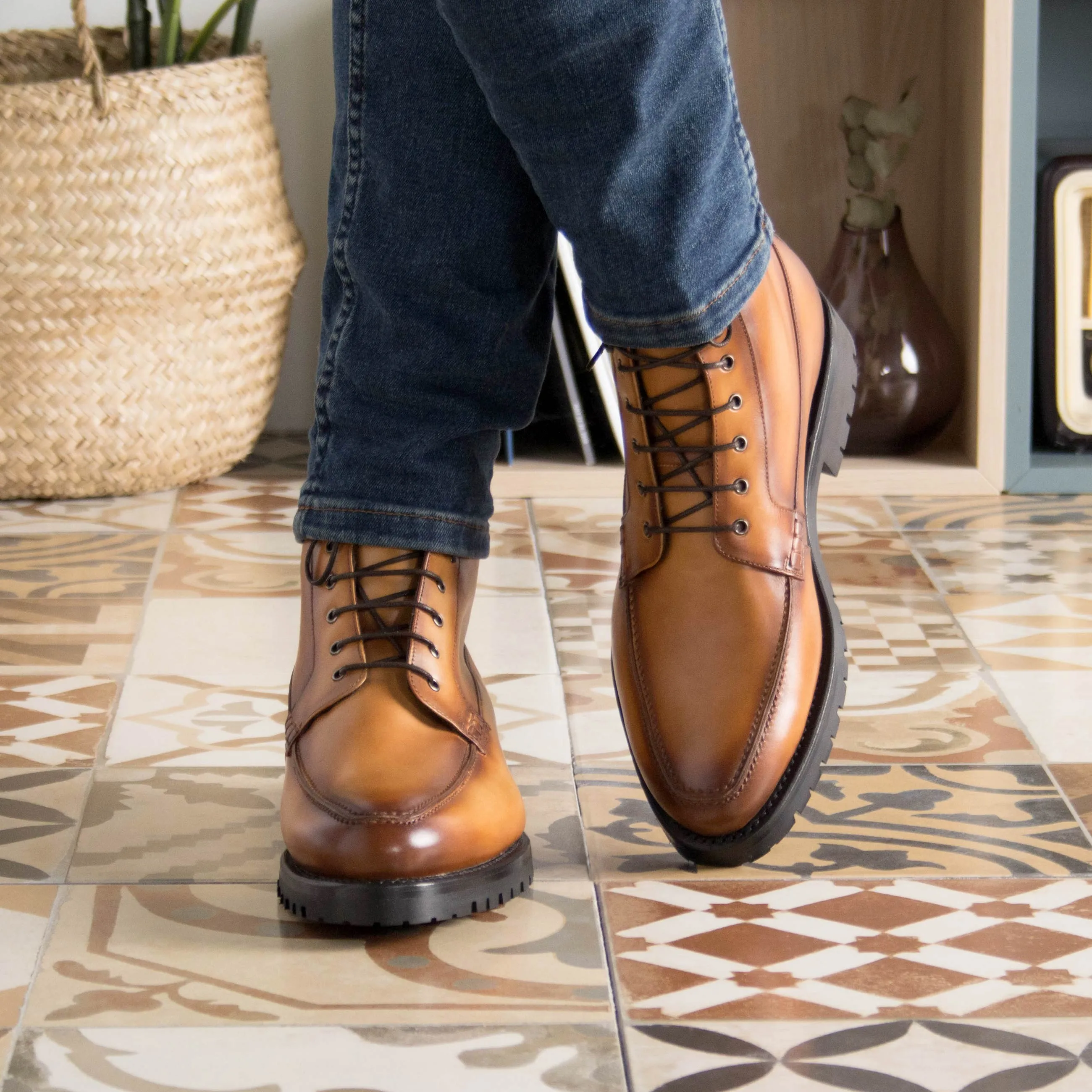 Dapperfam Shoes DapperFam Ryker in Cognac Men's Italian Leather Moc Boot