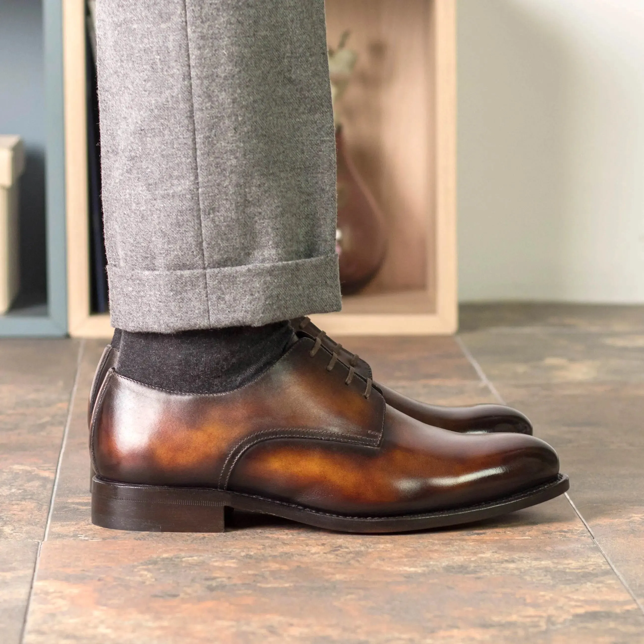 Dapperfam Shoes DapperFam Vero in Fire Men's Hand-Painted Patina Derby