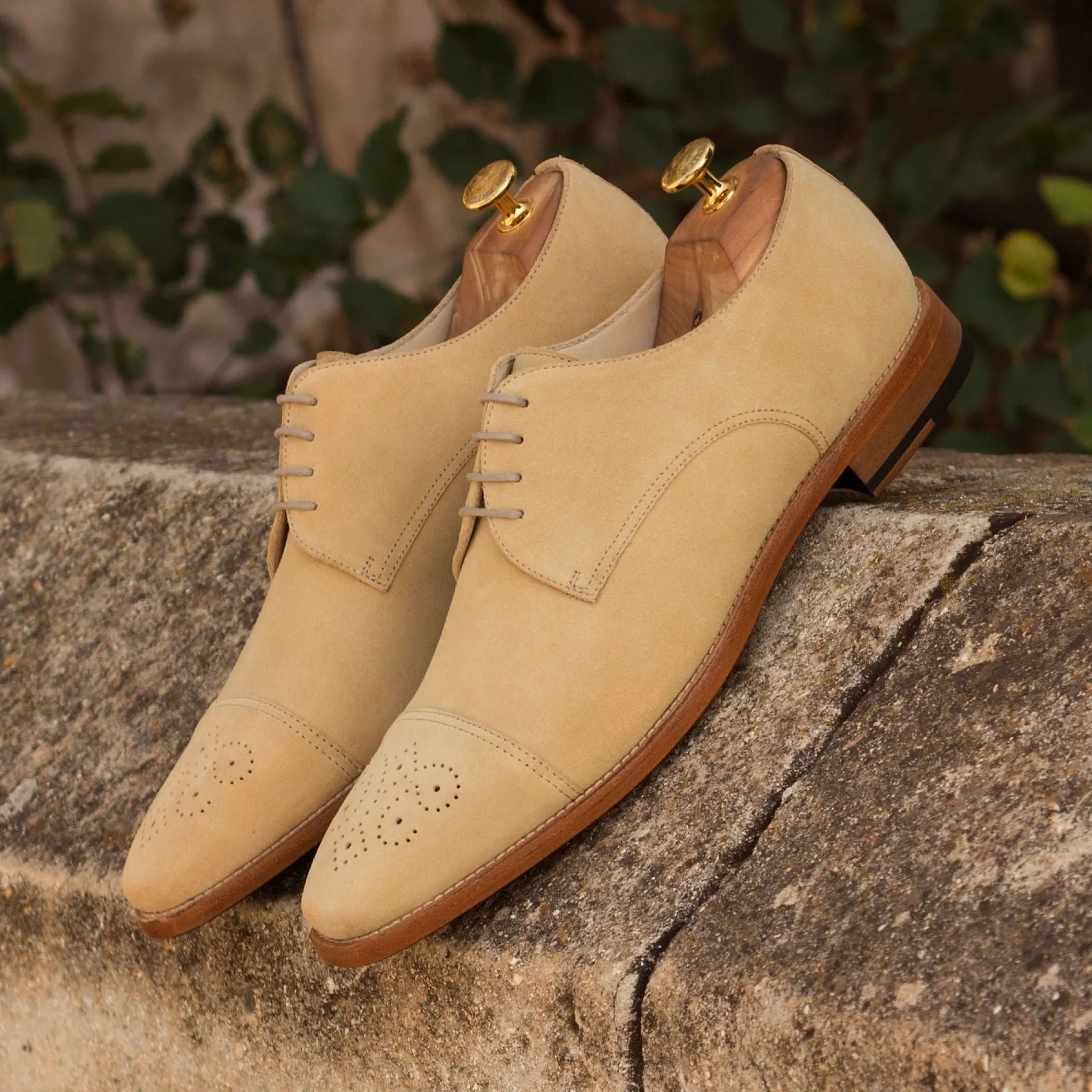 Dapperfam Shoes DapperFam Vero in Sand Men's Lux Suede Derby
