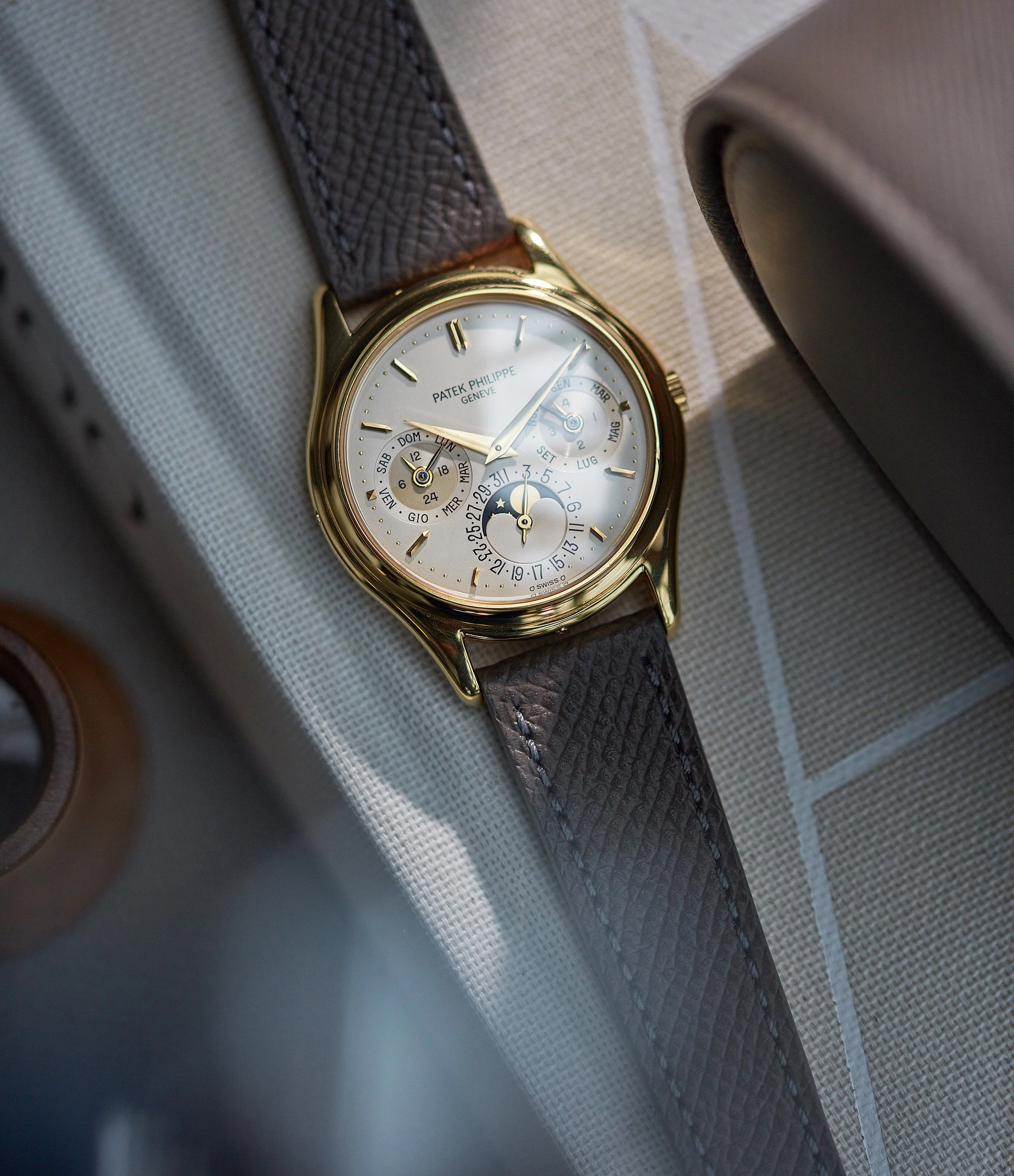 Perpetual Calendar 3940J | Yellow Gold